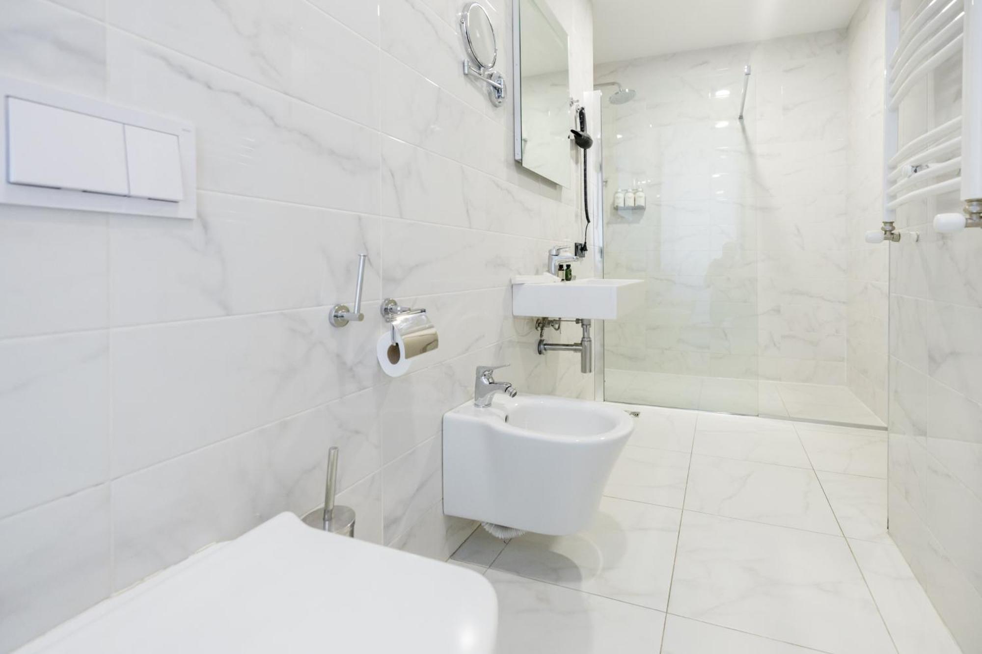 Brosse Garden Hotell Tbilisi Eksteriør bilde