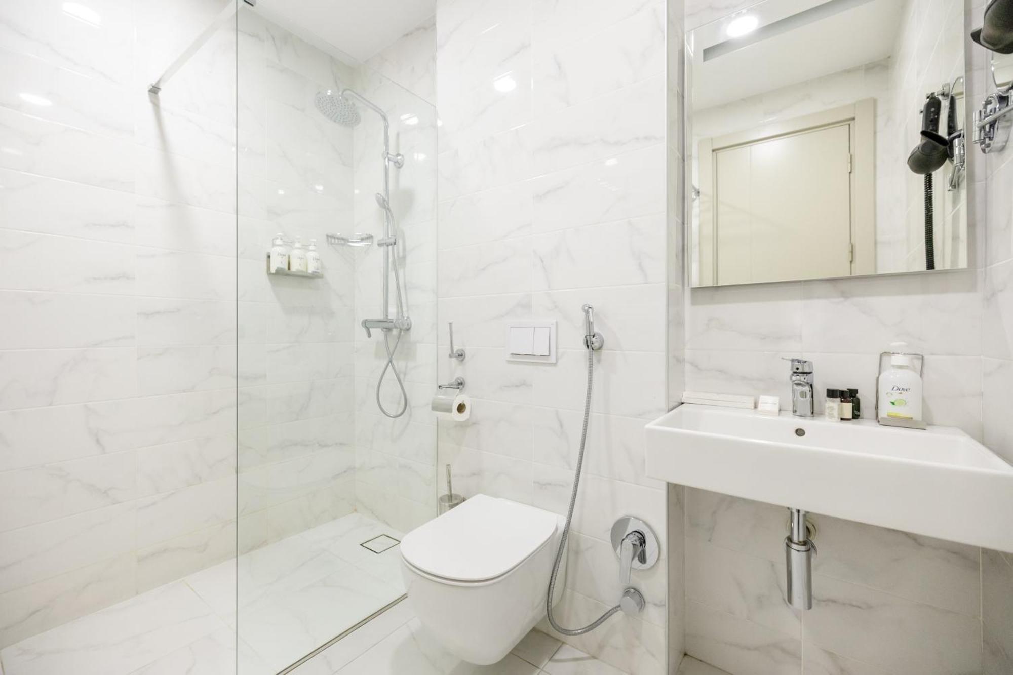 Brosse Garden Hotell Tbilisi Rom bilde