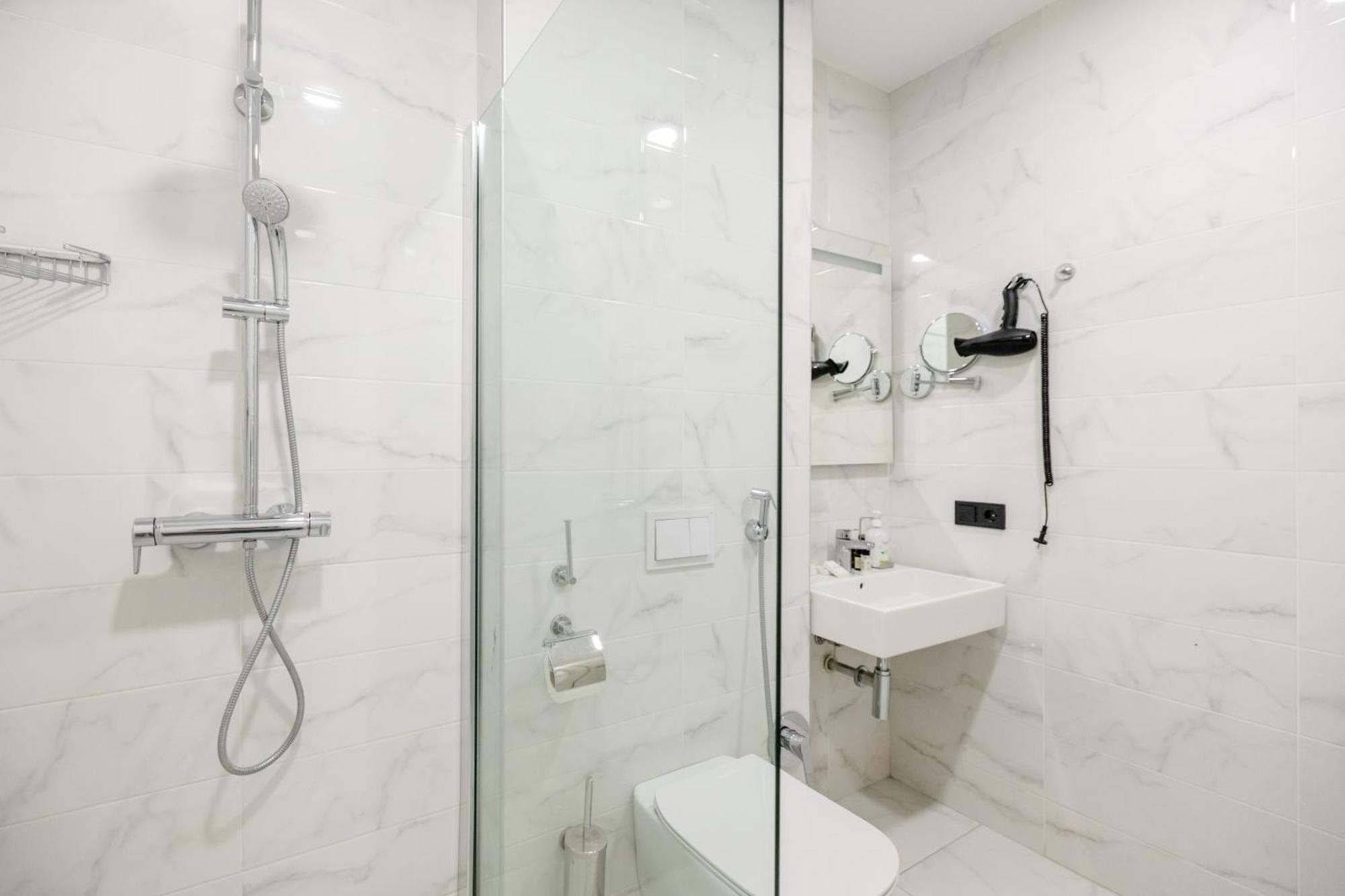 Brosse Garden Hotell Tbilisi Rom bilde