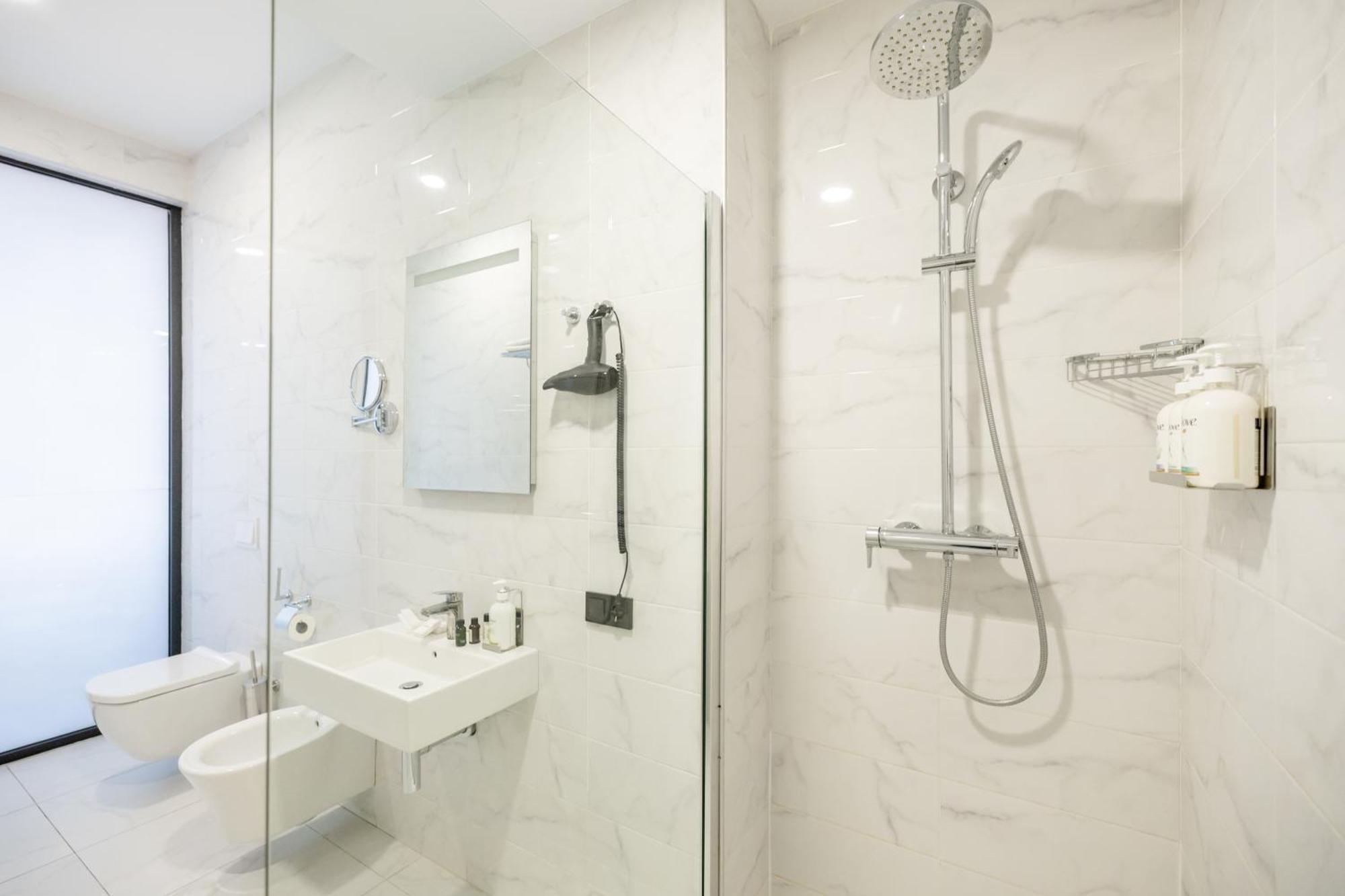 Brosse Garden Hotell Tbilisi Rom bilde