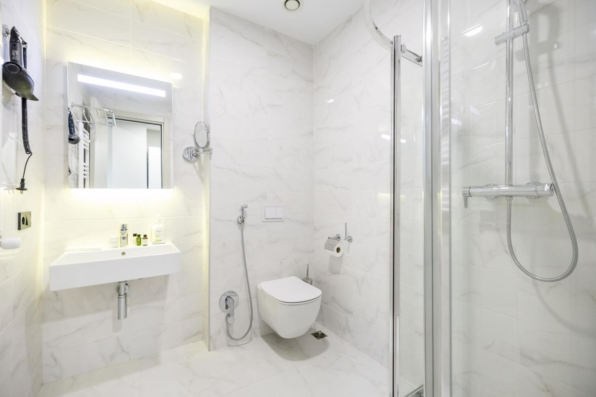 Brosse Garden Hotell Tbilisi Rom bilde