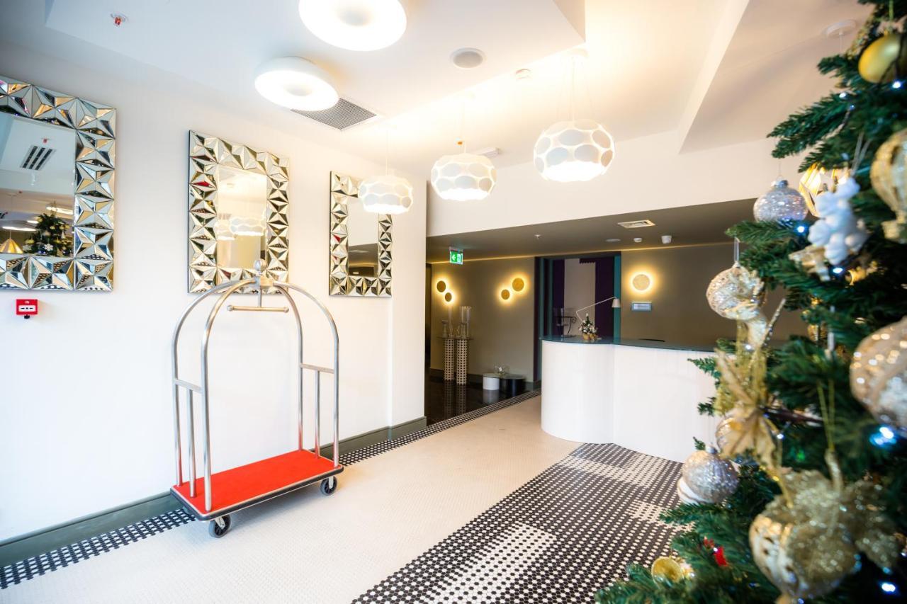 Brosse Garden Hotell Tbilisi Eksteriør bilde